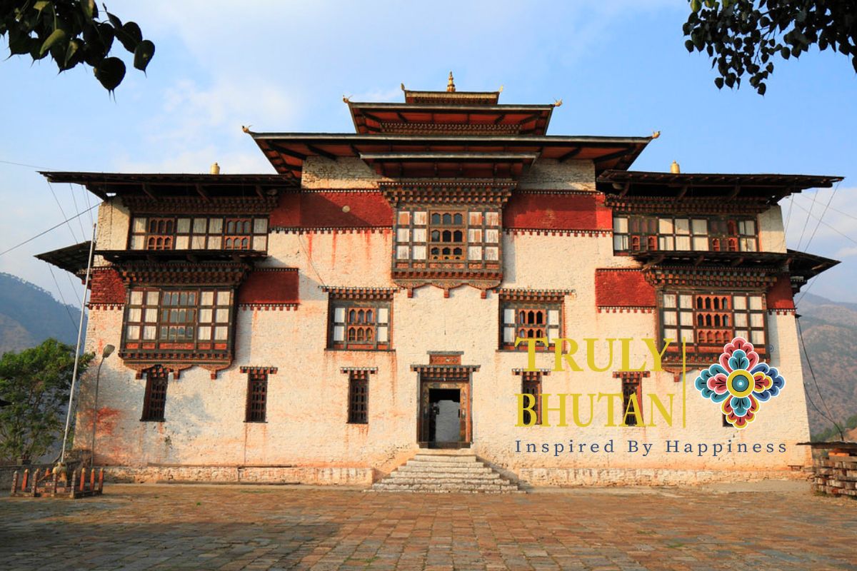 Tshenkharla Dzong | Trashiyangtse | Bhutan Tour By Destination