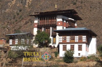 Tachog Lhakhang | Attractions in Paro